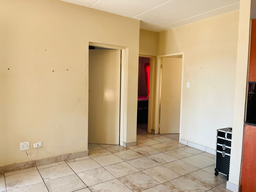 2 Bedroom Property for Sale in Waterval East North West